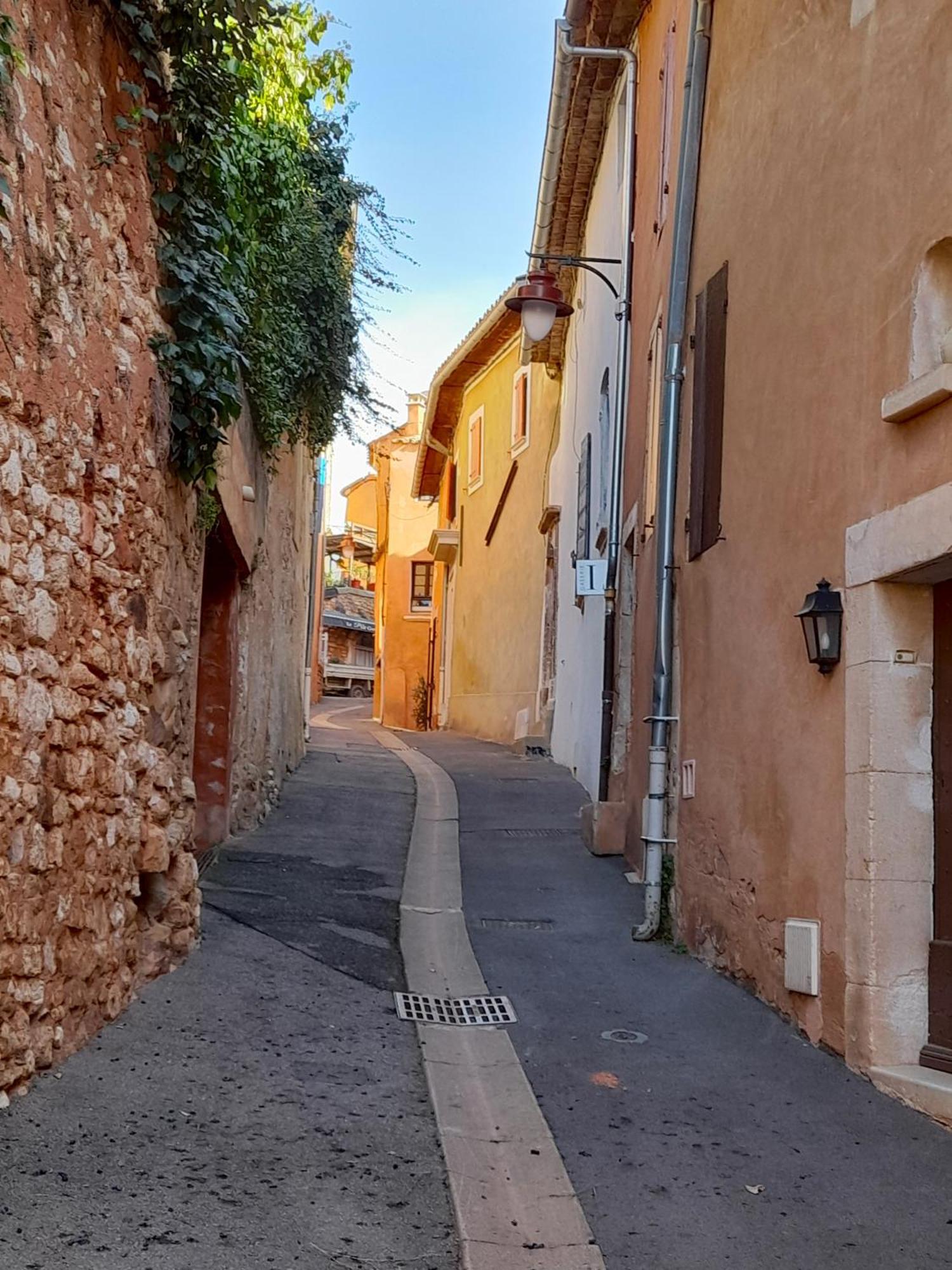 L'Atelier Au Coeur Du Village Roussillon  Exterior photo
